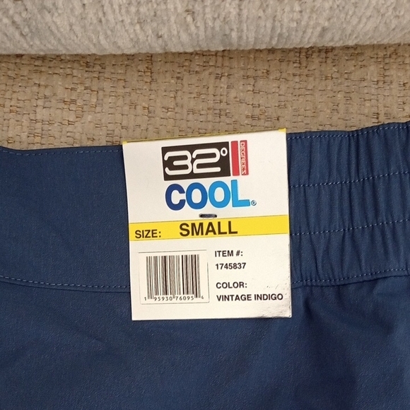 32 Degrees Women's Navy Mini Skirt - Picture 3 of 3